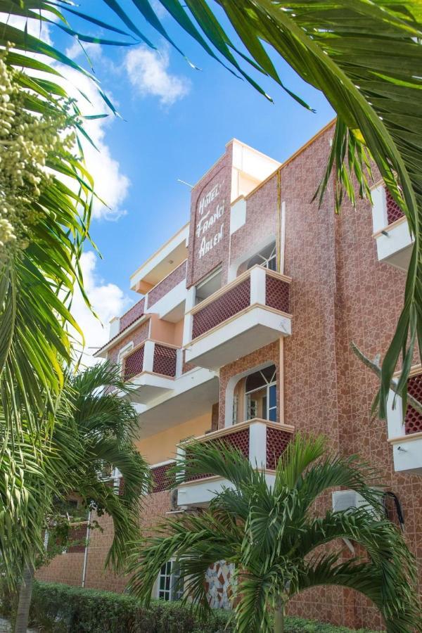 Hotel Francis Arlene Adults Only Isla Mujeres Εξωτερικό φωτογραφία